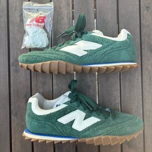New Balance Unisex RC30